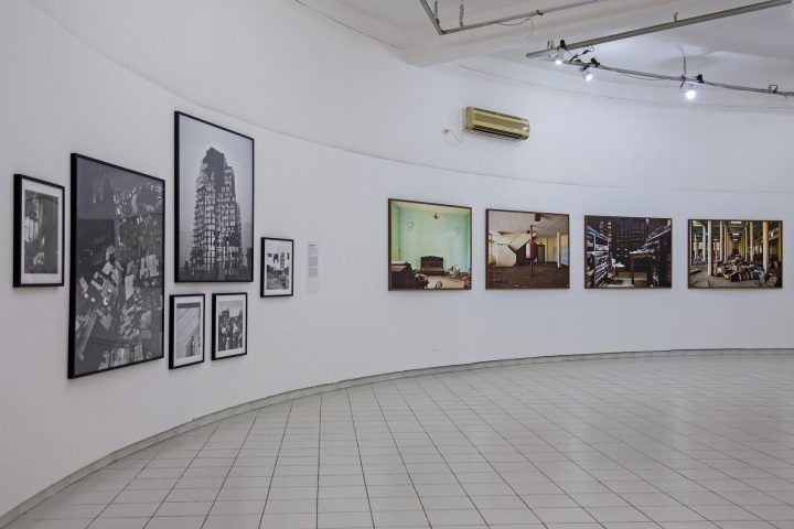 2017 12 Bamako Recent Histories Install View 01